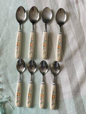 Vintage 8 Piece Corelle Abundance Spoons Set